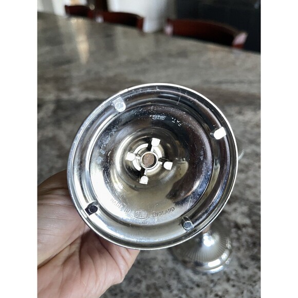 IANTHE Pat PDG Made in England Faux Wood & Silver Plate Candle Holders - Picture 4 of 7